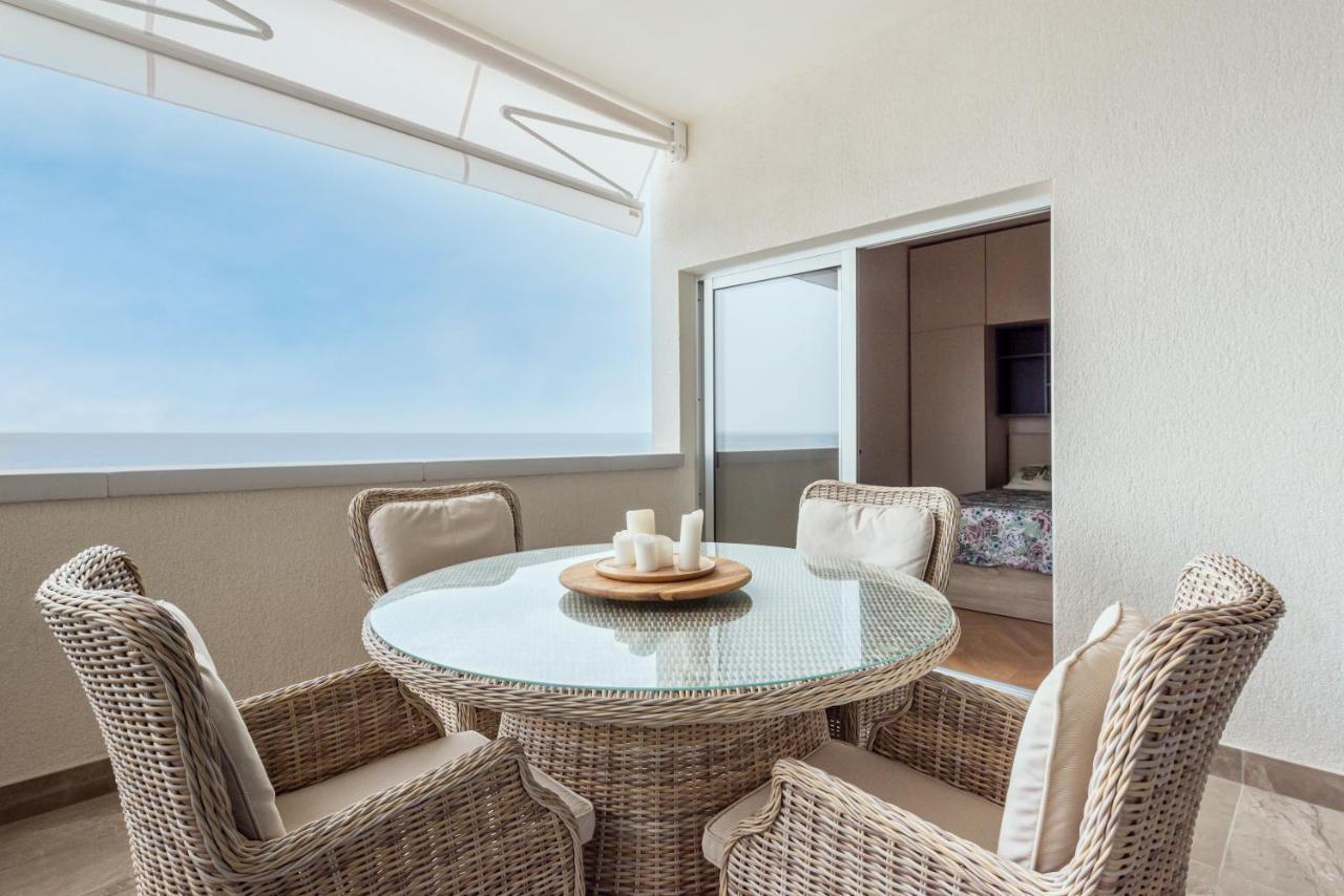 Beachfront Dream *